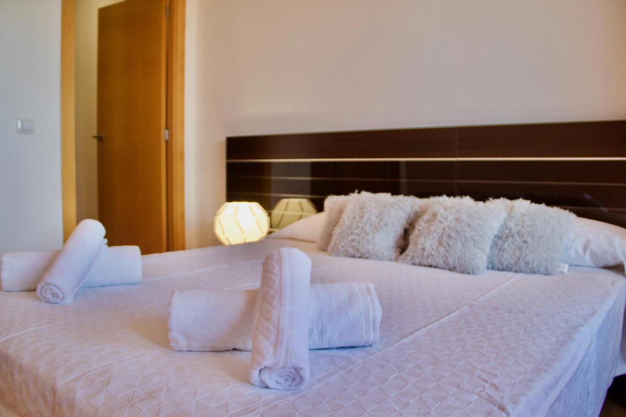 Click&Guest - Sun Dream House Apartman Vecindario  Kültér fotó